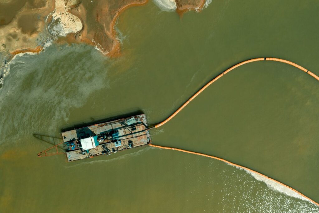 Dredging Equipment Rental Services What’s Included and What to Expect