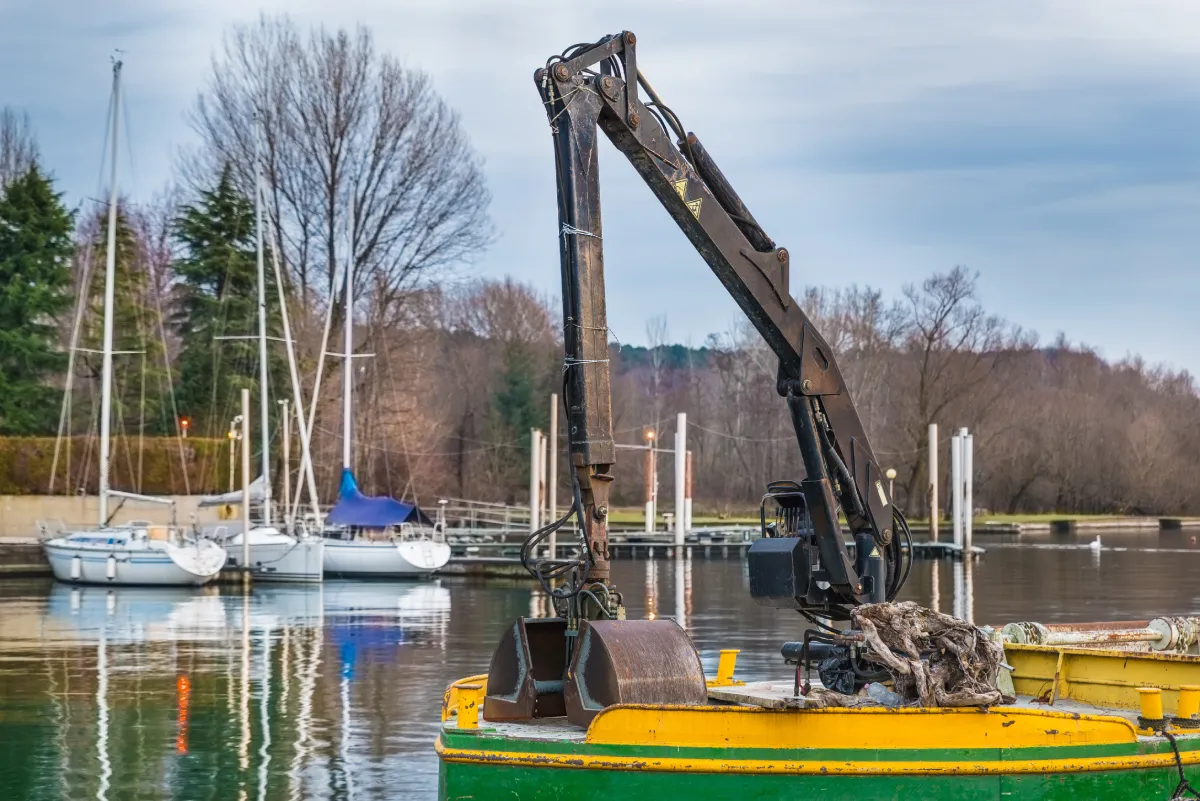 Top Applications of Small Dredging Equipment in Ponds, Marinas, and Waterways